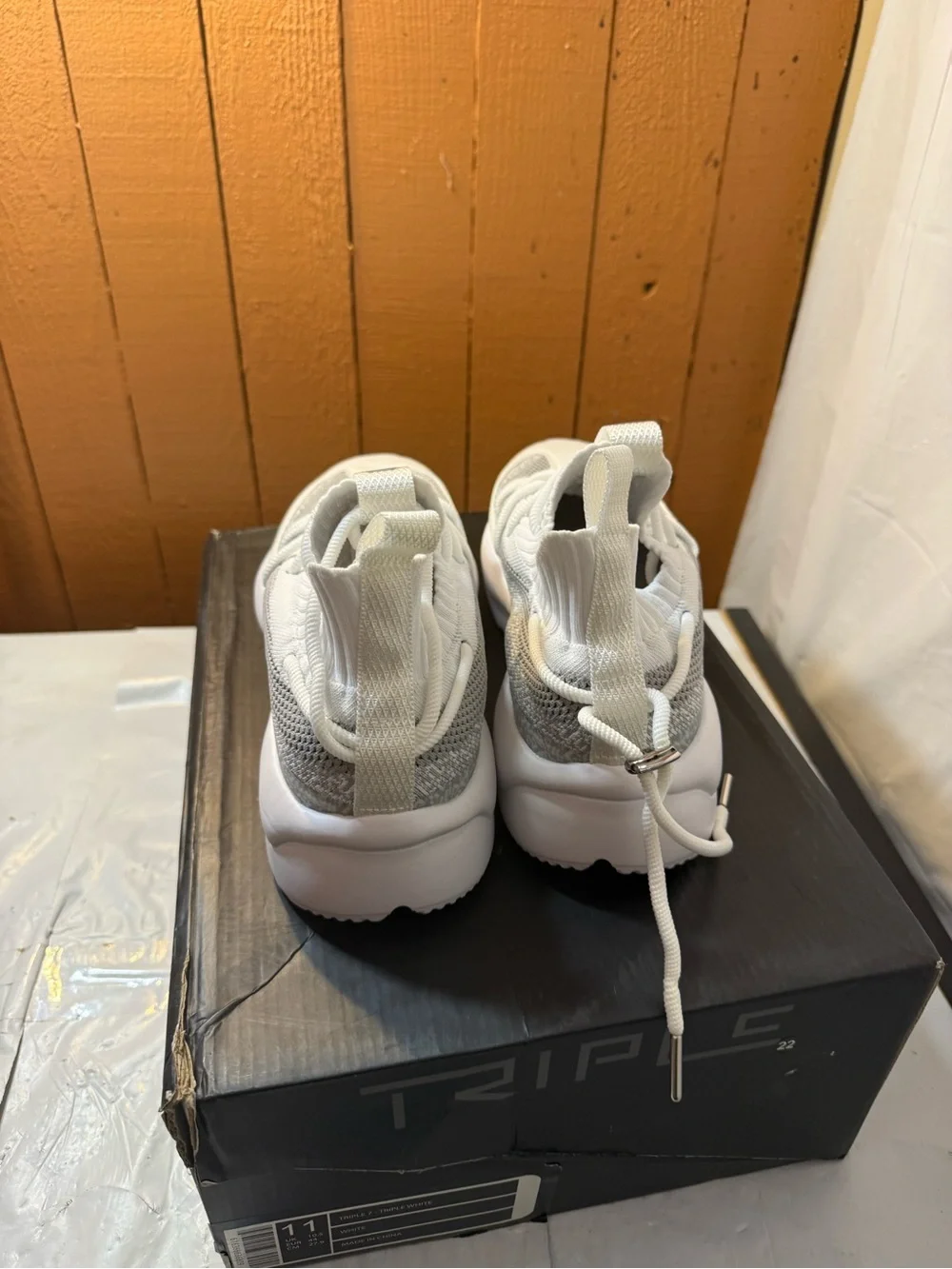 Triple 7 Racer knit men’s sneakers size 11